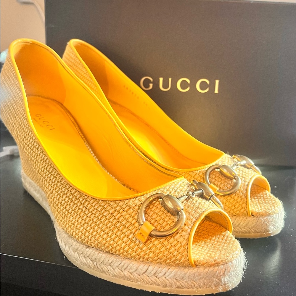 Almost new Gucci shoes